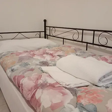 Venice Real בית הארחה